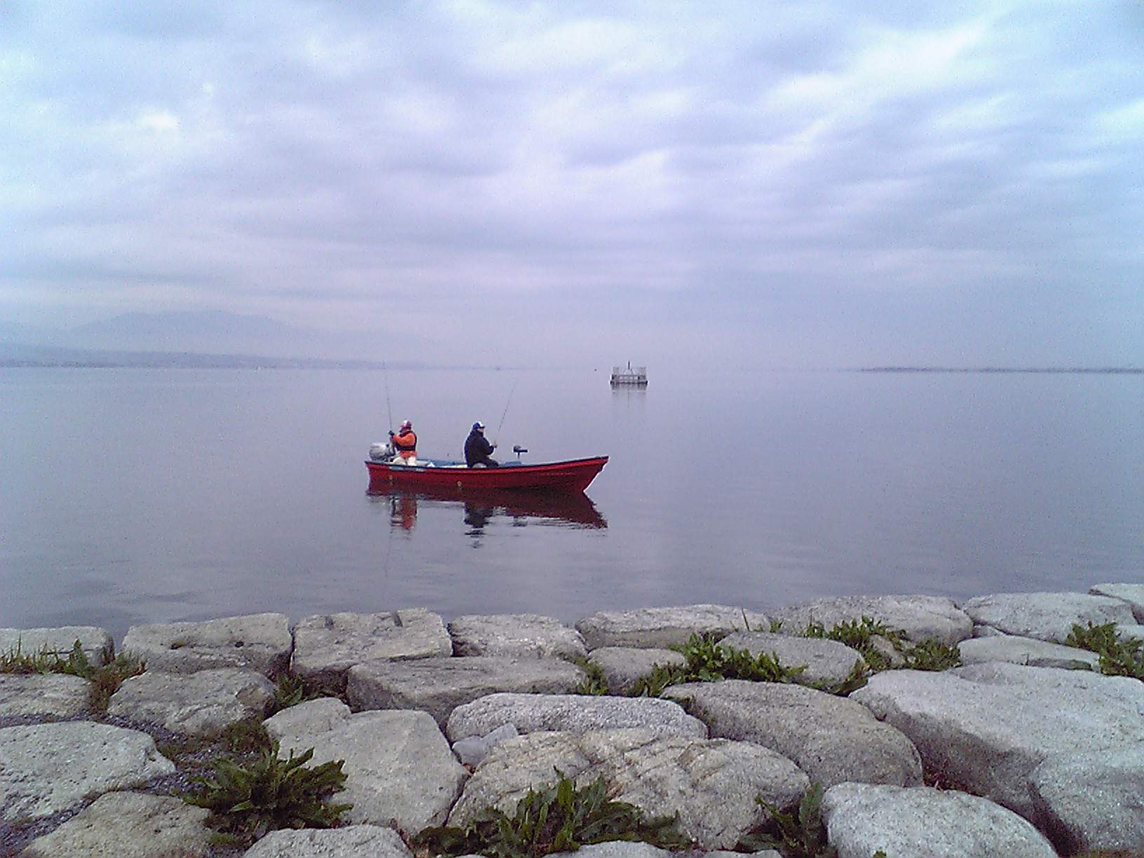 釣り人と船
