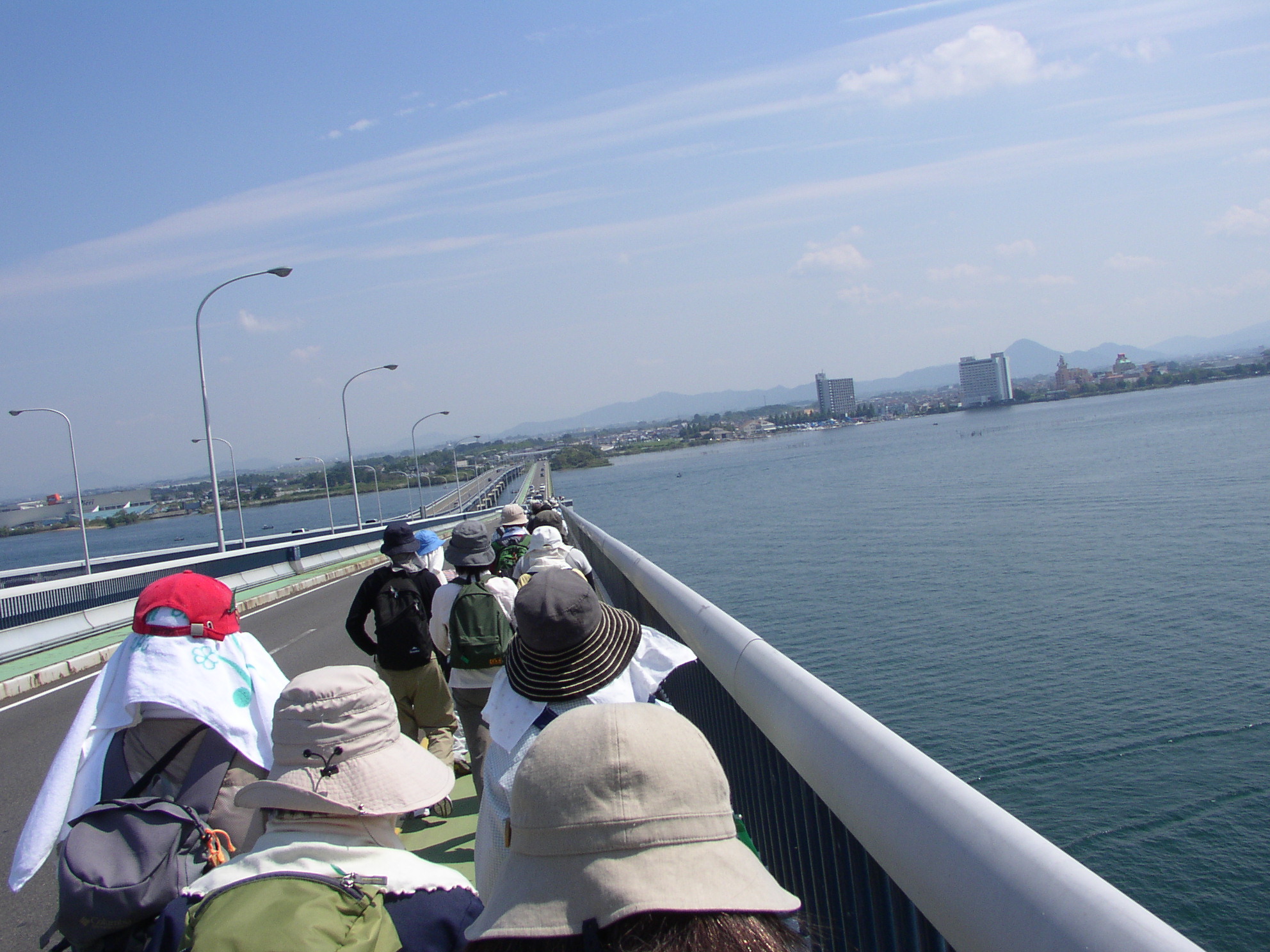 びわ湖大橋：大津から守山に向かって