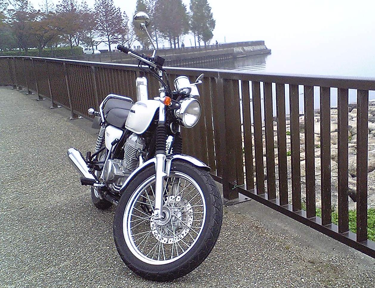 オートバイ～琵琶湖半で見かけた